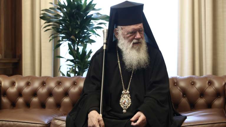 Αρχιεπίσκοπος Ιερώνυμος για Ουκρανία: &quot;Είμαι συγκλονισμένος, εύχομαι και προσεύχομαι να σταματήσει ο πόλεμος τώρα&quot;