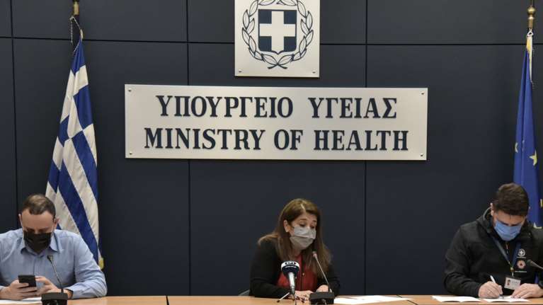 Κορονοϊός: Παράταση lockdown σε Ασπρόπυργο, Ελευσίνα και Κοζάνη - Πάνω από 8.500 ενεργά κρούσματα στη χώρα