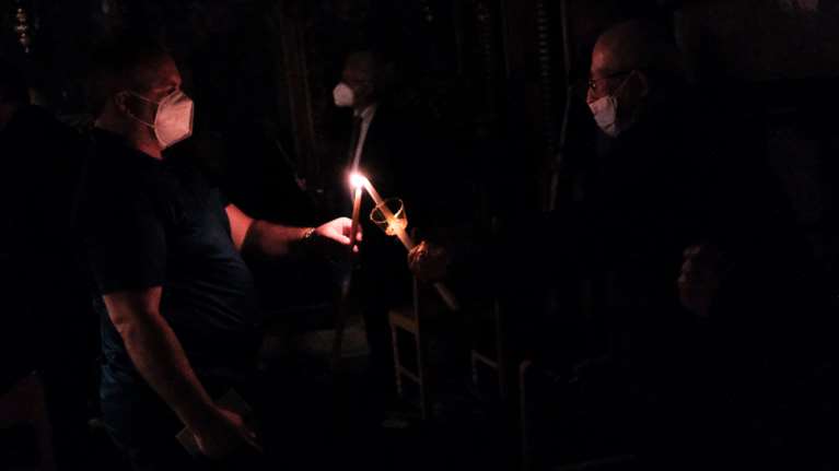 Θεσσαλονίκη: Δικογραφία σε βάρος έξι ιερέων – Έκαναν Ανάσταση στις 12 τα μεσάνυχτα