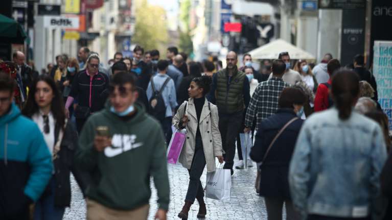 Κορονοϊός: 1.466 νέα κρούσματα σε Αττική - 756 σε Θεσσαλονίκη - Ποιες περιοχές καταγράφουν τριψήφια νούμερα