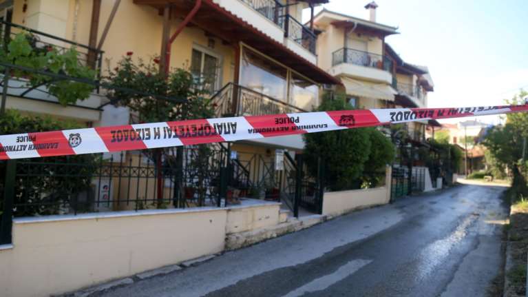 Φονικό στη Θεσσαλονίκη: &quot;Δεν πήγαινε άλλο...&quot; - Σοκάρουν τα λόγια του πατέρα στους αστυνομικούς [Βίντεο]