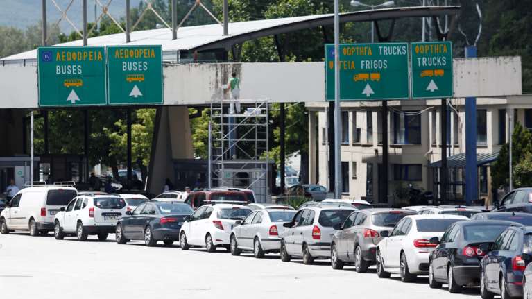 Κορονοϊός: Κλειστά τα χερσαία σύνορα στη χώρα - Από πού μπορούν να εισέρχονται οι Έλληνες πολίτες