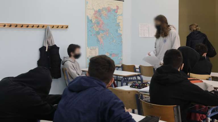 Κορονοϊός: &quot;Ψεκασμένοι&quot; προσέφυγαν στο ΣτΕ για να σταματήσουν τα self-test στα σχολεία