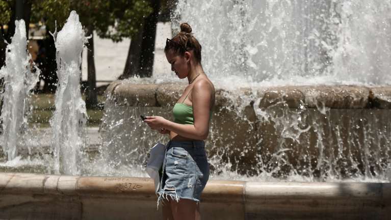 Καιρός: Καλοκαιρινή ζέστη το Σαββατοκύριακο - Άνοδος της θερμοκρασίας και υγρασία