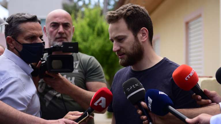 Γλυκά Νερά - Τα πρώτα λόγια του πιλότου: &quot;Είμαι μετανιωμένος, θέλω να τιμωρηθώ&quot;