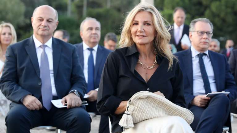 Μαρέβα Γκραμπόφσκι: &quot;Σοκαριστική και αποκαρδιωτική&quot; η απόφαση στις ΗΠΑ για τις αμβλώσεις