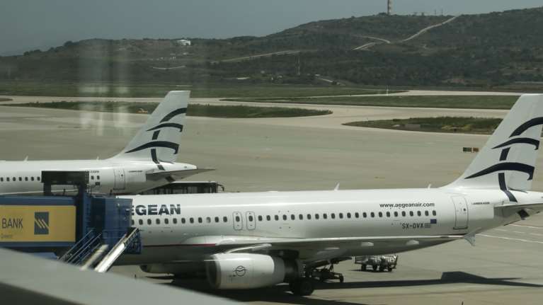 Από Δευτέρα 18 Μαίου ξεκινούν οι εσωτερικές πτήσεις - Με αυστηρά &quot;μέτρα Τσιόδρα&quot; και σε πλοία, ΚΤΕΛ και τρένα