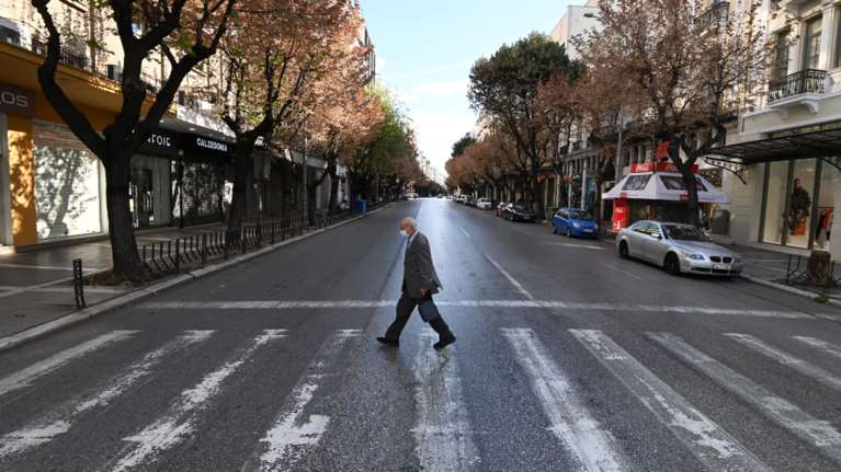 Πρύτανης ΑΠΘ: Μακριά η συζήτηση για άρση του lockdown - Τα λύματα δείχνουν πολύ αυξημένες τιμές