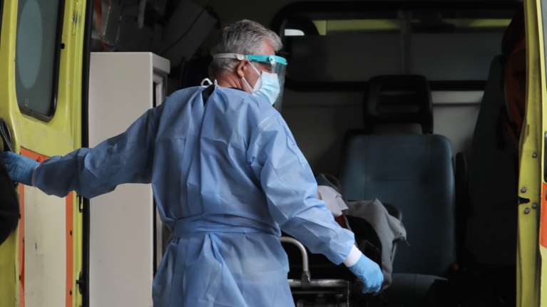 Ρέθυμνο: 59χρονη αυτοκτόνησε με χάπια - Άφησε πίσω της αποχαιρετιστήριο σημείωμα