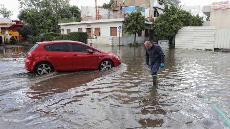 Κακοκαιρία Μπάλλος: Αυτό είναι το μοναδικό μέρος όπου δεν έβρεξε σήμερα - Οι 3 περιοχές της Αττικής που &quot;βούλιαξαν&quot;
