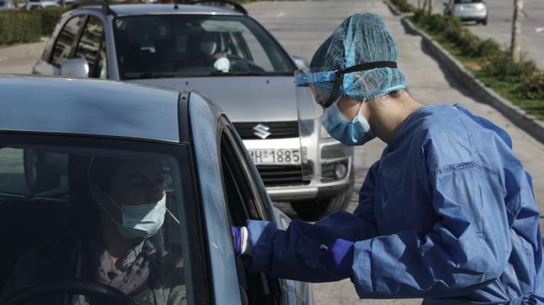 Κορονοϊός: &quot;Έκρηξη&quot; με 1.526 νέα κρούσματα στη χώρα - 20 νεκροί, 277 οι διασωληνωμένοι