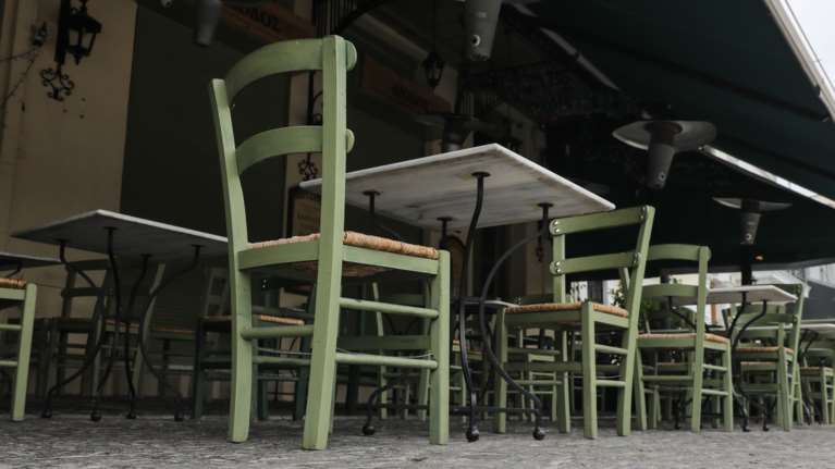 Σε εξέλιξη η συνεδρίαση των ειδικών: Ανοίγει η εστίαση στις 4 Μαΐου - Οχι στις μετακινήσεις εκτός νομού για το Πάσχα