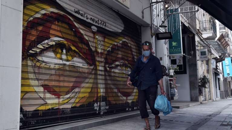 Κορονοϊός - Τι προβλέπει Καθηγητής Επιδημιολογίας για την άρση των περιοριστικών μέτρων στην Ελλάδα