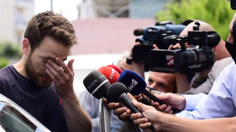 Γλυκά Νερά: Η τεχνολογία &quot;έκαψε&quot; τον δολοφόνο - Το κινητό, το ρολόι και οι κάμερες έδειξαν τον δράστη