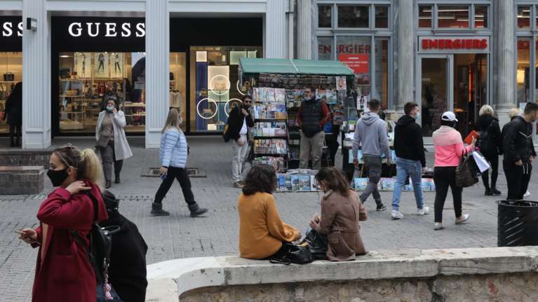 Τελειώνει το click away: Πριν από την Μεγάλη Εβδομάδα θα ψωνίζουμε χωρίς ραντεβού - Ανοίγουν και τα εμπορικά κέντρα