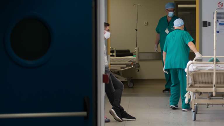 Ευαγγελισμός: Εισαγγελική έρευνα για την ανεμβολίαστη που αρνήθηκε να διασωληνωθεί και πέθανε