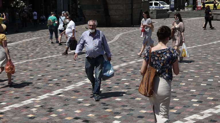 Κορονοϊός: Προβληματισμός από την πορεία της πανδημίας - Πάνω από 20.000 κρούσματα τις επόμενες ημέρες