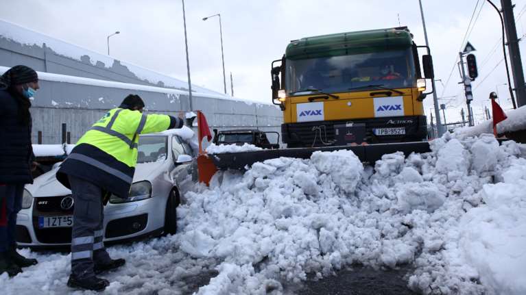 Ποιος φταίει για το φιάσκο;- Η κόντρα Στυλιανίδη - Πατούλη &amp; πώς γλιτώσαμε τα εγκλωβισμένα σχολικά