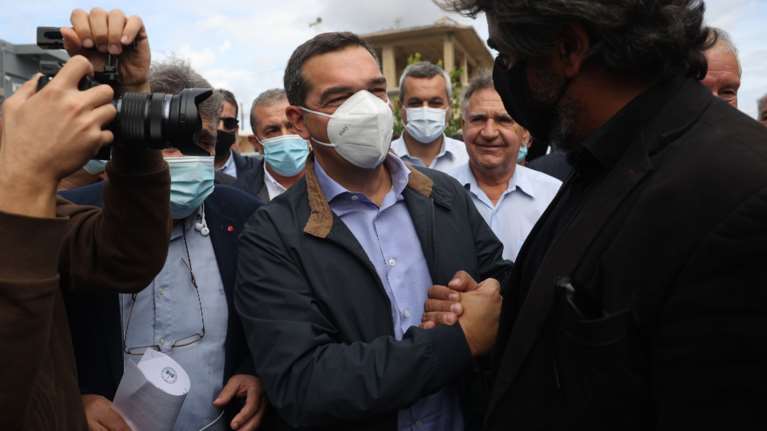 Στα Ιωάννινα ο Τσίπρας: Να συνεχιστούν τα μέτρα στήριξης στους επαγγελματίες που πλήττονται από την πανδημία