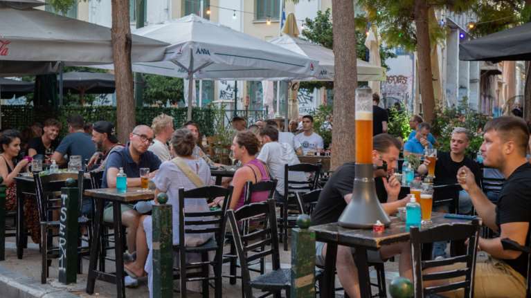 Κορονοϊός: Συναγερμός στην Αττική με 1.238 νέα κρούσματα - 554 στην Κρήτη - 337 στη Θεσσαλονίκη