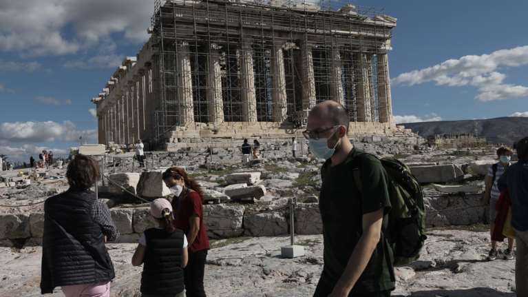 Θεοχάρης: Ο Τουρισμός θα ανοίξει έως τις 14 Μαΐου με σύνθημα	"All you want is Greece"