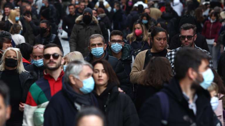 Κορονοϊός: 4.723 τα νέα κρούσματα στην Αττική, ξανά πάνω από 2.000 στη Θεσσαλονίκη - Σταθερά τρίτη η Κρήτη