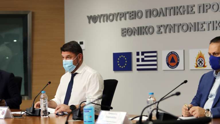 Κορονοϊός: Αναλυτικές οδηγίες για το lockdown - Πώς θα γίνονται οι μετακινήσεις με sms - Στο 50% η τηλεργασία