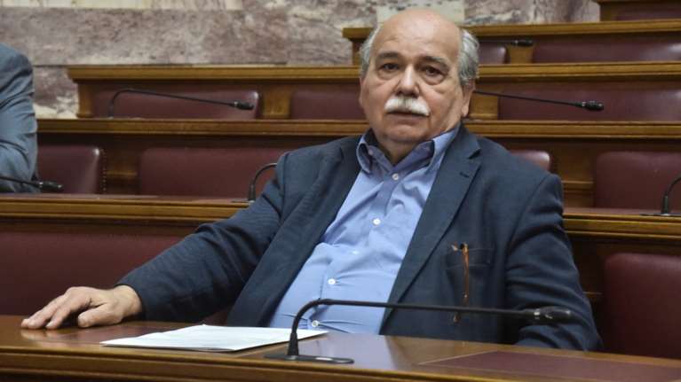 Ο Βούτσης &quot;στηρίζει&quot; Ροζάκη για το &quot;απομονωμένο&quot; Καστελόριζο