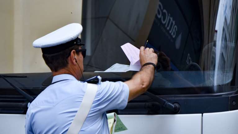 Ρύθμιση χρεών σε Δήμους: Οι όροι και οι προϋποθέσεις για έως 72 δόσεις - Αναβιώνουν και οι 100 δόσεις