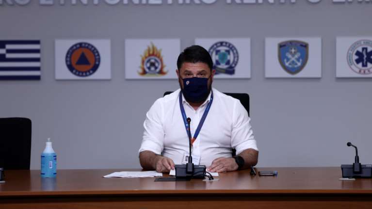 Χαρδαλιάς: Οριακή η κατάσταση σε Μύκονο και Ίο - Μέτρα για τους εργαζόμενους λόγω καύσωνα