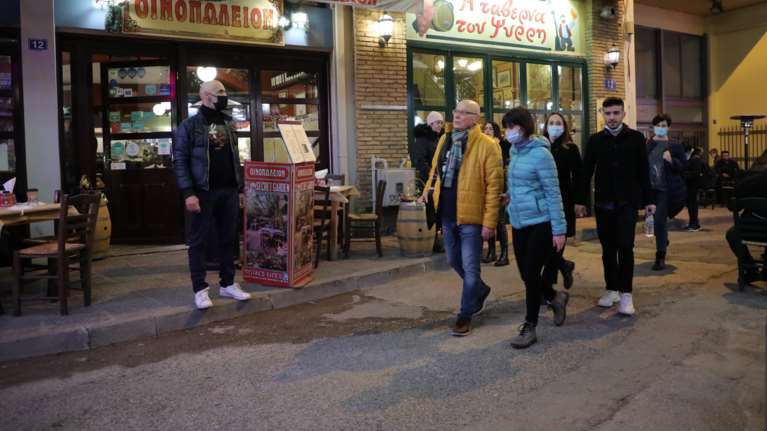 Κορονοϊός: 4.698 τα νέα κρούσματα στην Αττική, 2.394 στη Θεσσαλονίκη - Ο χάρτης της διασποράς