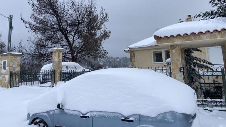 &quot;Παράθυρο&quot; Σκρέκα για αποζημιώσεις σε όσους έμειναν χωρίς ρεύμα - 3.000 οι βλάβες, μέχρι το μεσημέρι η αποκατάσταση