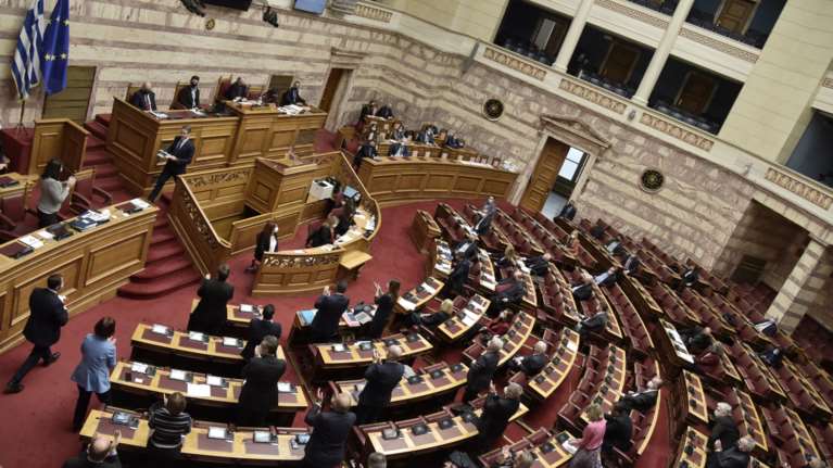 Βουλή: Με 166 &quot;ναι&quot; πέρασε το νομοσχέδιο του Υπουργείου Παιδείας για την τριτοβάθμια εκπαίδευση