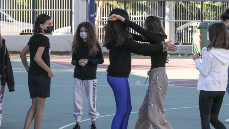 Σχολεία: Όλα τα μέτρα για μαθητές και εκπαιδευτικούς - Μήνυμα Κεραμέως μία μέρα πριν το &quot;πρώτο κουδούνι&quot;