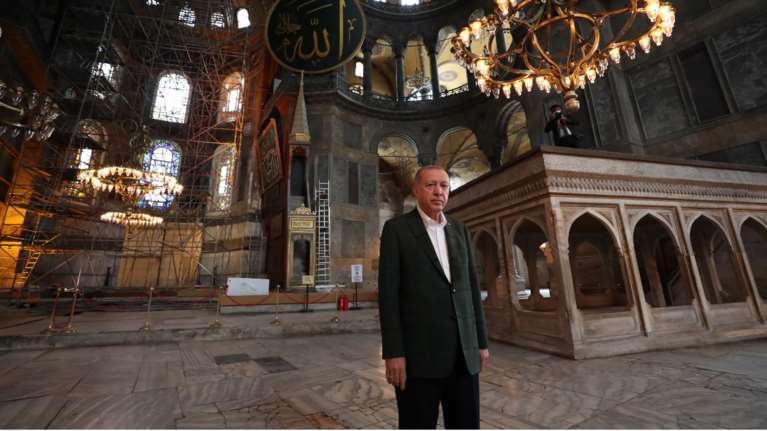 Ερντογάν κατά Ελλάδας: &quot;Δεν παίρνετε κανένα μάθημα από την Ιστορία; - Μην προσπαθήσετε να χορέψετε με την Τουρκία&quot;