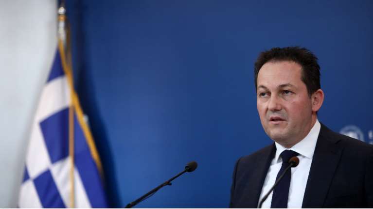 Καρφιά Πέτσα για τον απίθανο Μπορέλ: Κρείττον του λαλείν το σιγάν