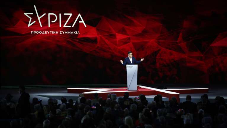 Ακρα μυστικότητα για τις εσωτερικές αλλαγές στον ΣΥΡΙΖΑ: Οι πονοκέφαλοι Τσίπρα και το σκληρό &quot;μπρα ντε φερ&quot;