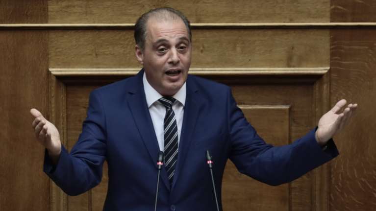 Απίστευτη δήλωση Βελόπουλου: &quot;Όποιος μπαίνει σπίτι μας ακάλεστος, θα βγαίνει σουρωτήρι&quot; [Βίντεο]