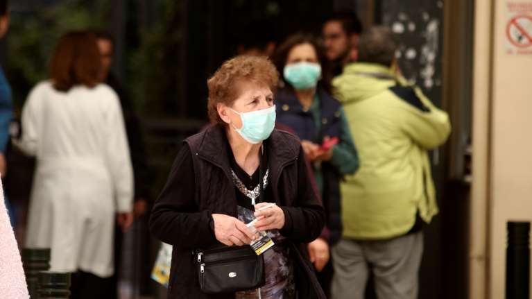 Κορονοϊός - Καθηγητής Μαγιορκίνης: Τα κρούσματα στην Ελλάδα δεν ξεπερνούν τα 15.000