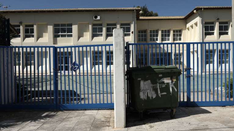 Οριστικό: Ανοίγουν τα Λύκεια 12 Απριλίου με self test για τους μαθητές- Από Δευτέρα στα φαρμακεία