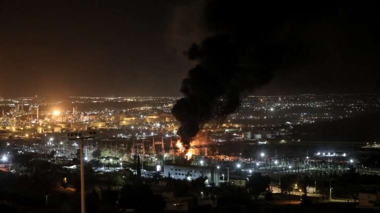 Εκρηξη στον Ασπρόπυργο: Βραχυκύκλωμα η αιτία του μπλακ άουτ σε Αττική και Πελοπόννησο - Tι δείχνουν τα πρώτα στοιχεία