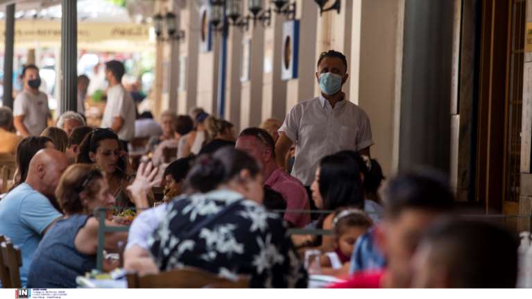 Μπλόκο στους ανεμβολίαστους από Δευτέρα: Τι θα ισχύει για κλειστούς χώρους, εστιατόρια, γυμναστήρια, γήπεδα