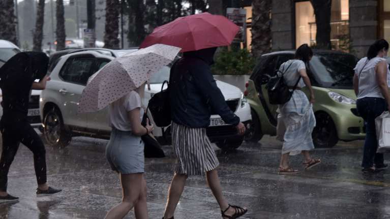 Καιρός: Απότομη αλλαγή με μπουρίνια και καταιγίδες - Ποιες περιοχές θα επηρεαστούν