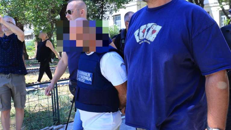 Γυναικοκτονία στον Βόλο: "Θόλωσα, δεν ήθελα να το κάνω" είπε ο 40χρονος στην κόρη του - Τι θα γίνει με τα παιδιά