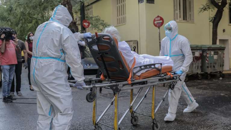 Γηροκομείο Αγίου Παντελεήμονα: Εργαζόμενος που παραιτήθηκε διέσπειρε τον κορονοϊό - Δεν κάλεσαν ποτέ τον ΕΟΔΥ