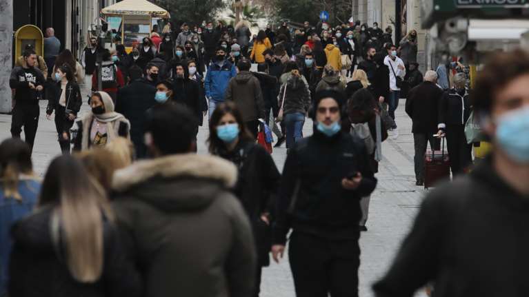 Κορονοϊός: Τρομάζει τους ειδικούς η Αττική - Τι συζητήθηκε στη σύσκεψη με Μητσοτάκη - Ανοιχτό το ενδεχόμενο νέων μέτρων