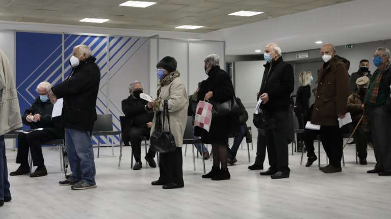 Κορονοϊός: Στο 90% όσοι άνω των 60 ετών έχουν εμβολιαστεί ή κλείσει ραντεβού - Από Δευτέρα τα πρόστιμα