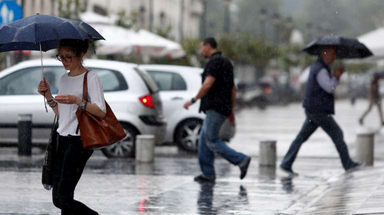 Πού θα &quot;χτυπήσει&quot; σήμερα η κακοκαιρία - &quot;Καμπανάκι&quot; μετεωρολόγων για την κλιματική αλλαγή [χάρτες - βίντεο]