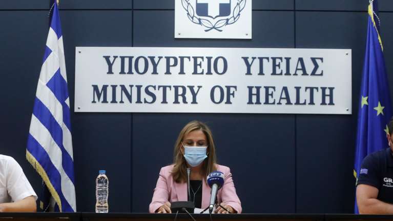 Κορονοϊός - Ενημέρωση Χαρδαλιά, Μαγιορκίνη: "Αποδείχθηκε πόσο αποτελεσματική είναι η μάσκα"