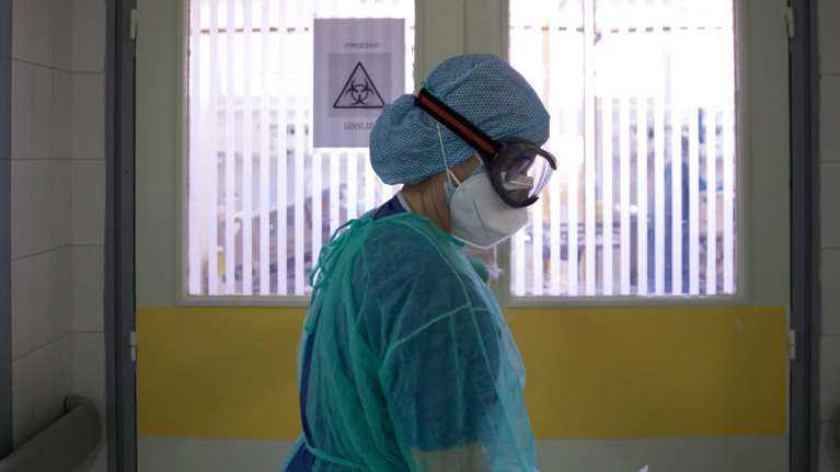 ΠΟΥ: Πώς μεταδίδεται ο κορονοϊός, όλα τα νέα δεδομένα και οι επιστημονικές ανακαλύψεις - Πώς να προφυλαχθούμε